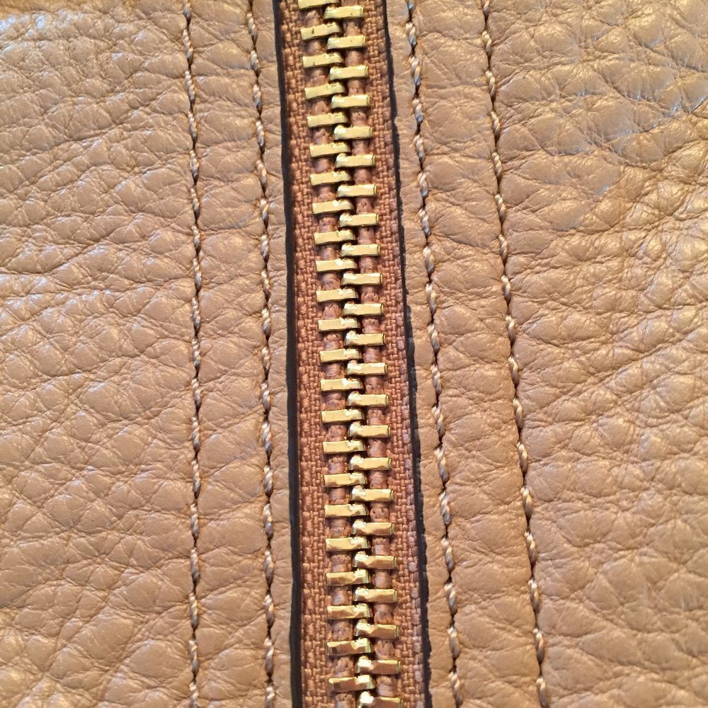 Michael Kors Moxley Crossbody Bag - Picture 6 of 7